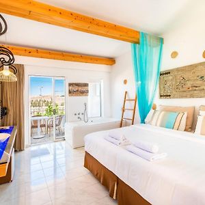 Deluxe Studio House of Heart